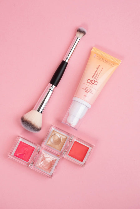 Perfect makeup bundle - The Petals Beauty